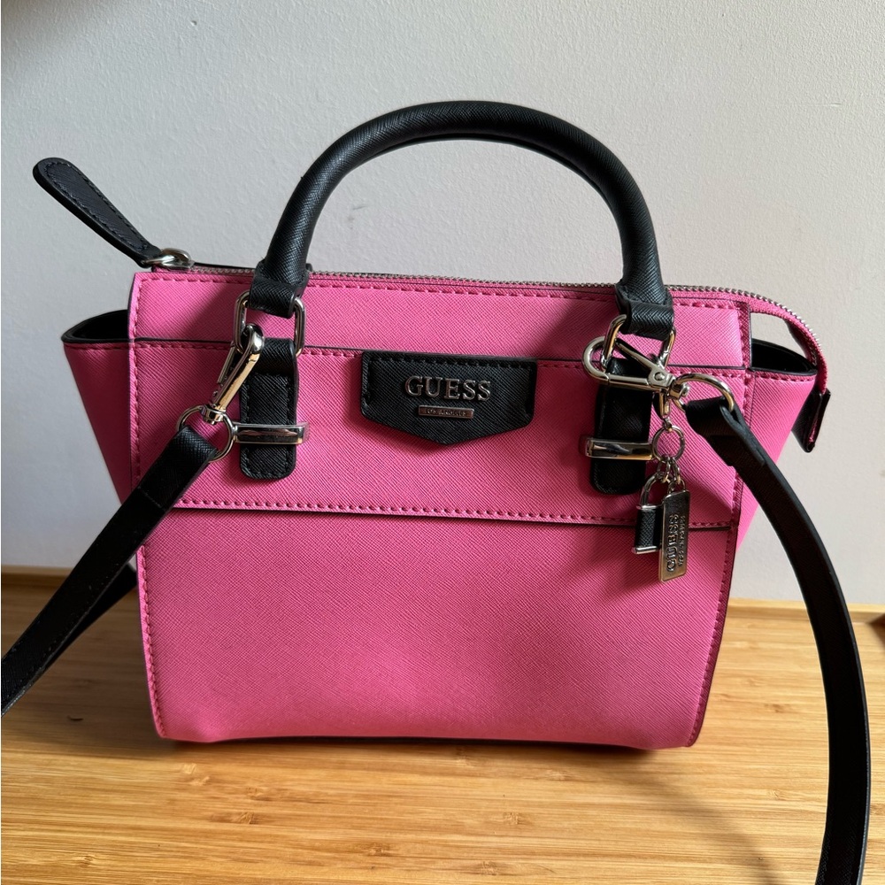Like new Guess pink purse.
